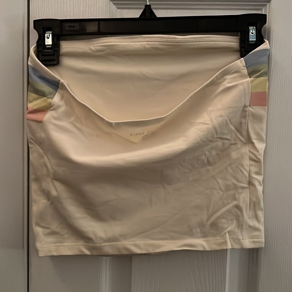 NWOT AMERICAN EAGLE BANDEAU TOP! Size medium! - Picture 2 of 3